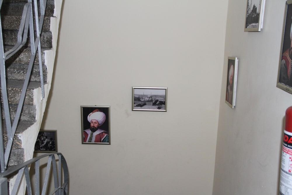 Oldmile Palace Hotel 3*