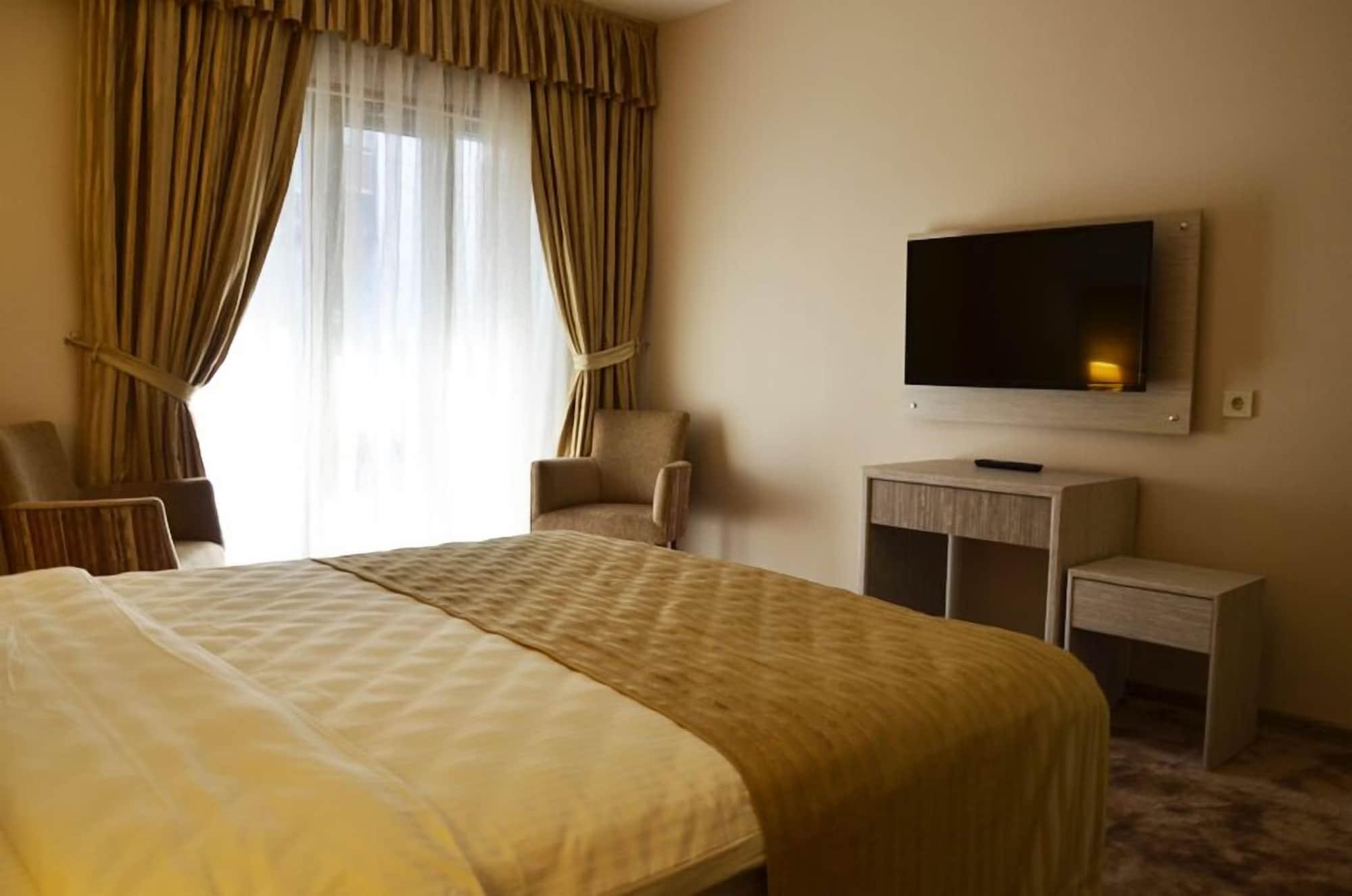 Hotel Orya