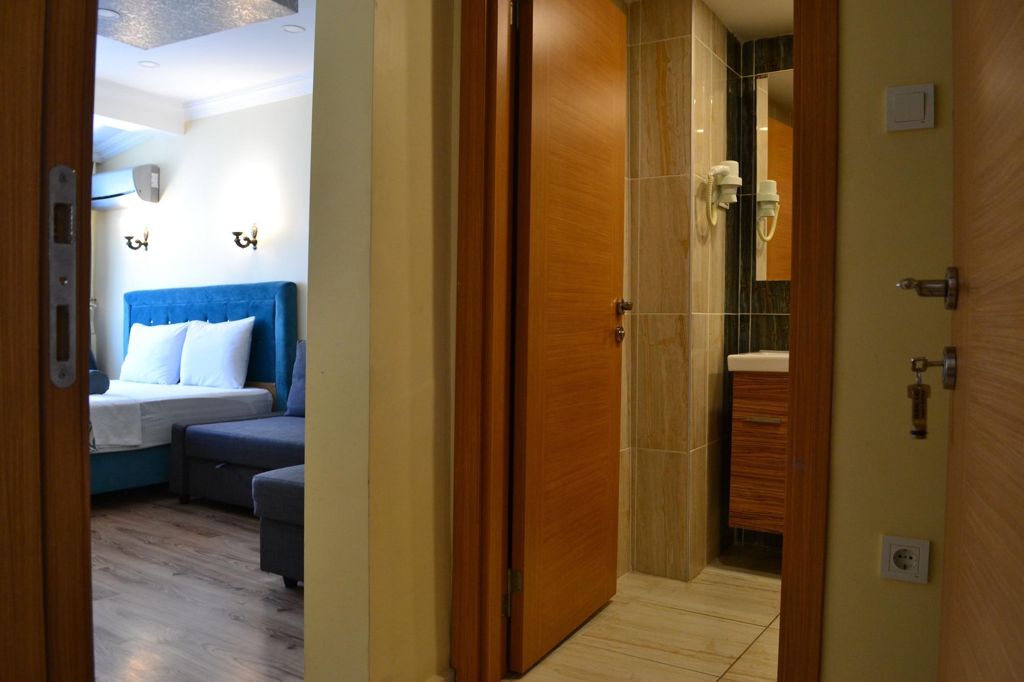 Hotel Riverland &