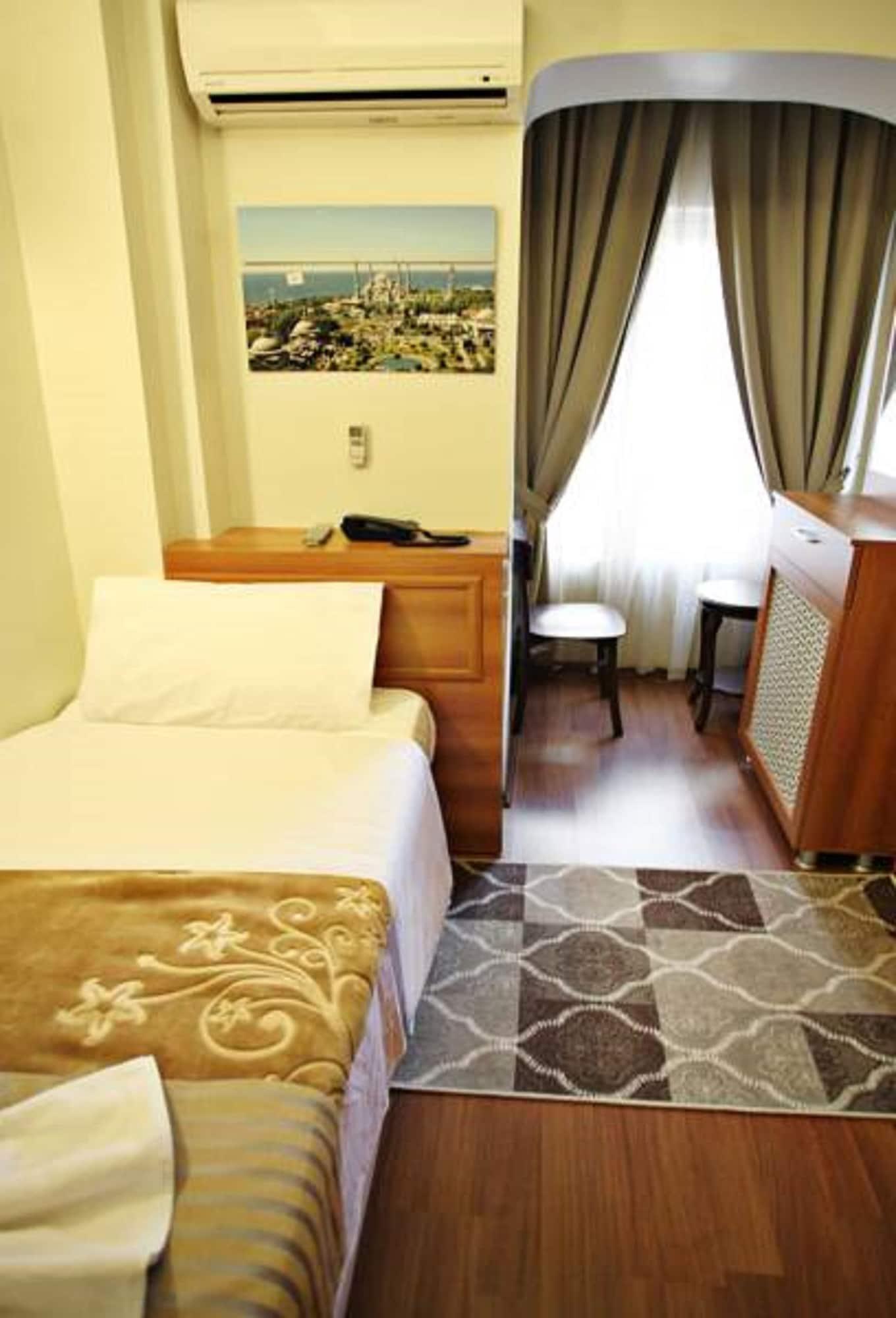 Hotel Taksim Palace Istanbul