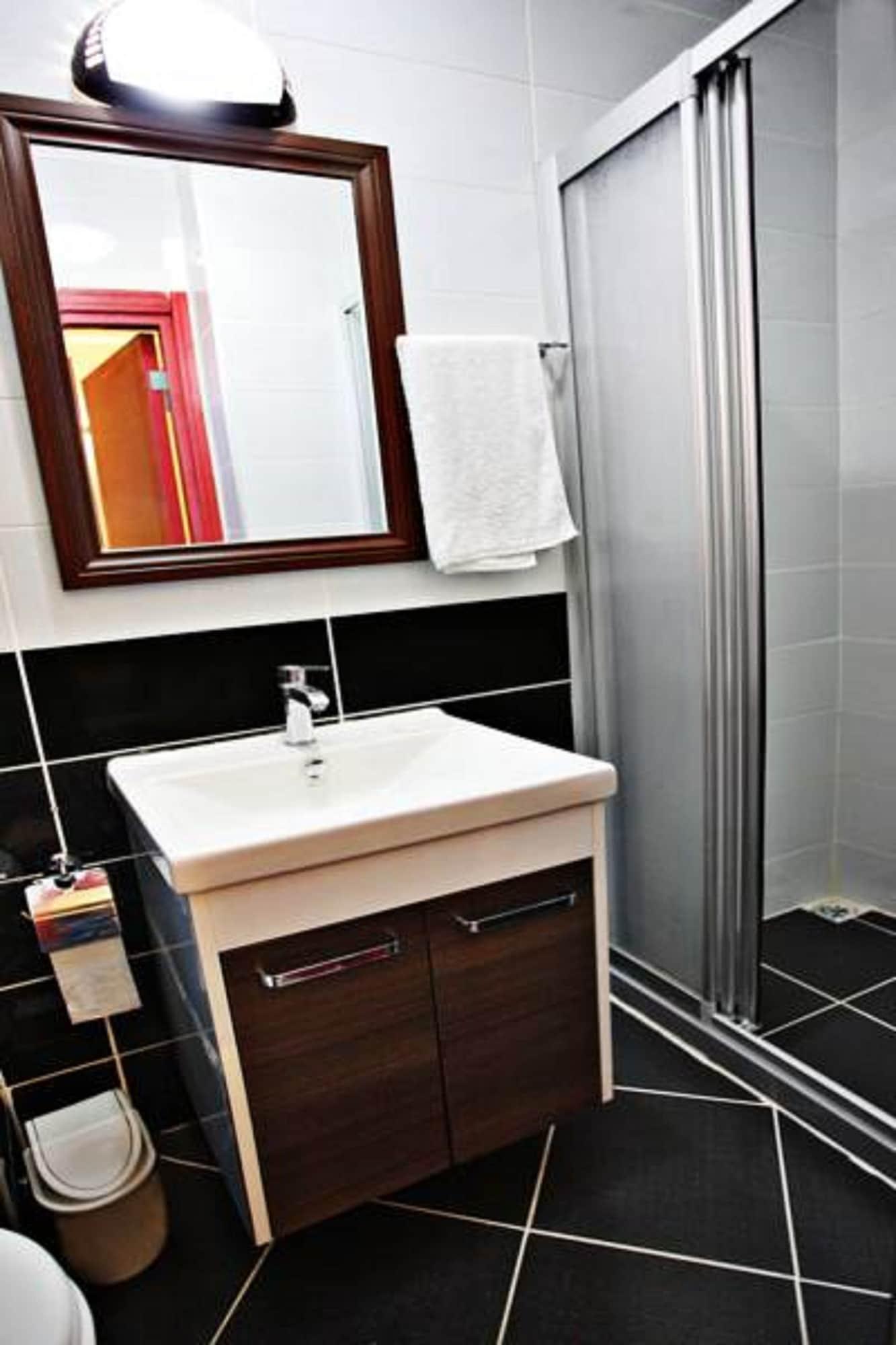 Taksim Palace Hotel 2*