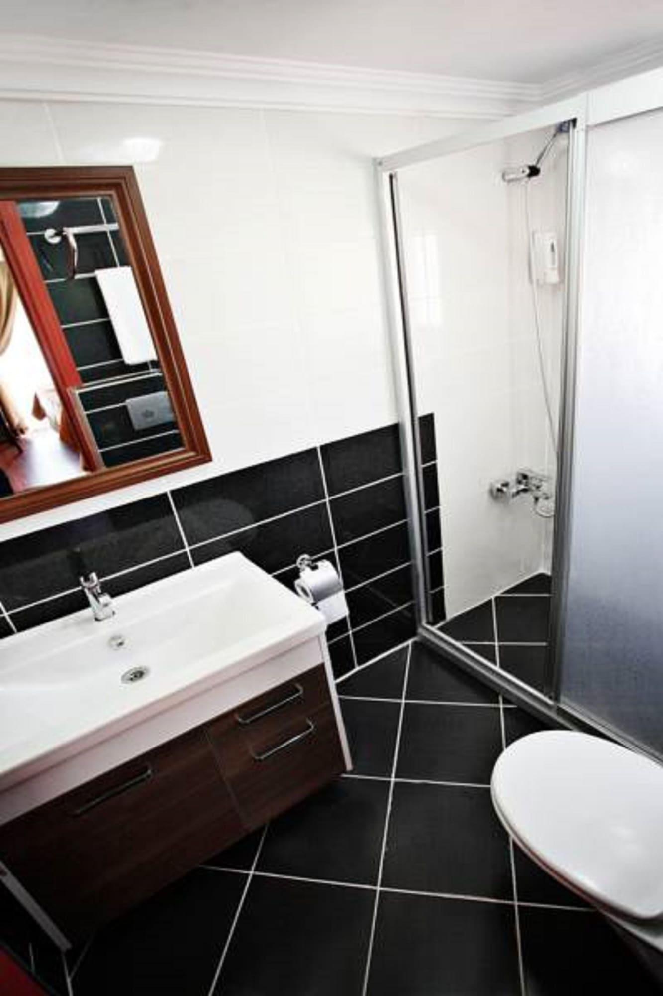 Taksim Palace 2*