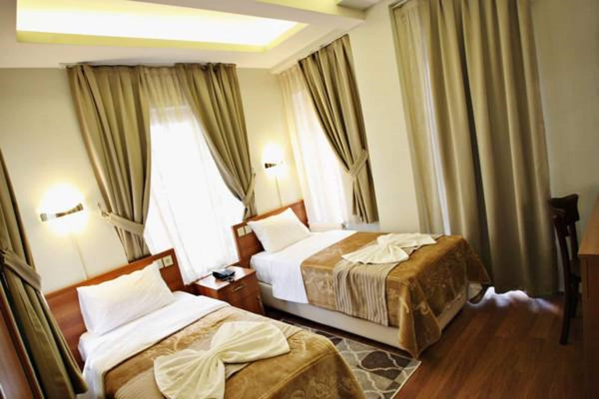 Hotel Taksim Palace Istanbul