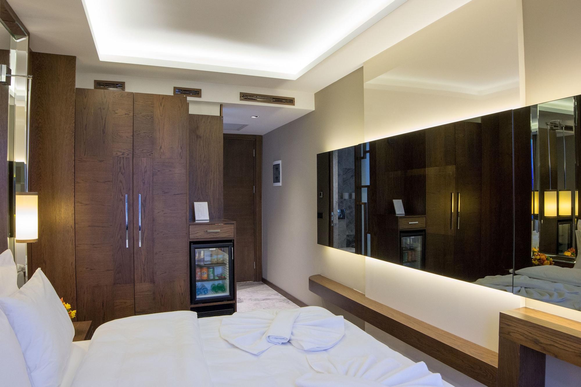 Otel The Biancho Pera