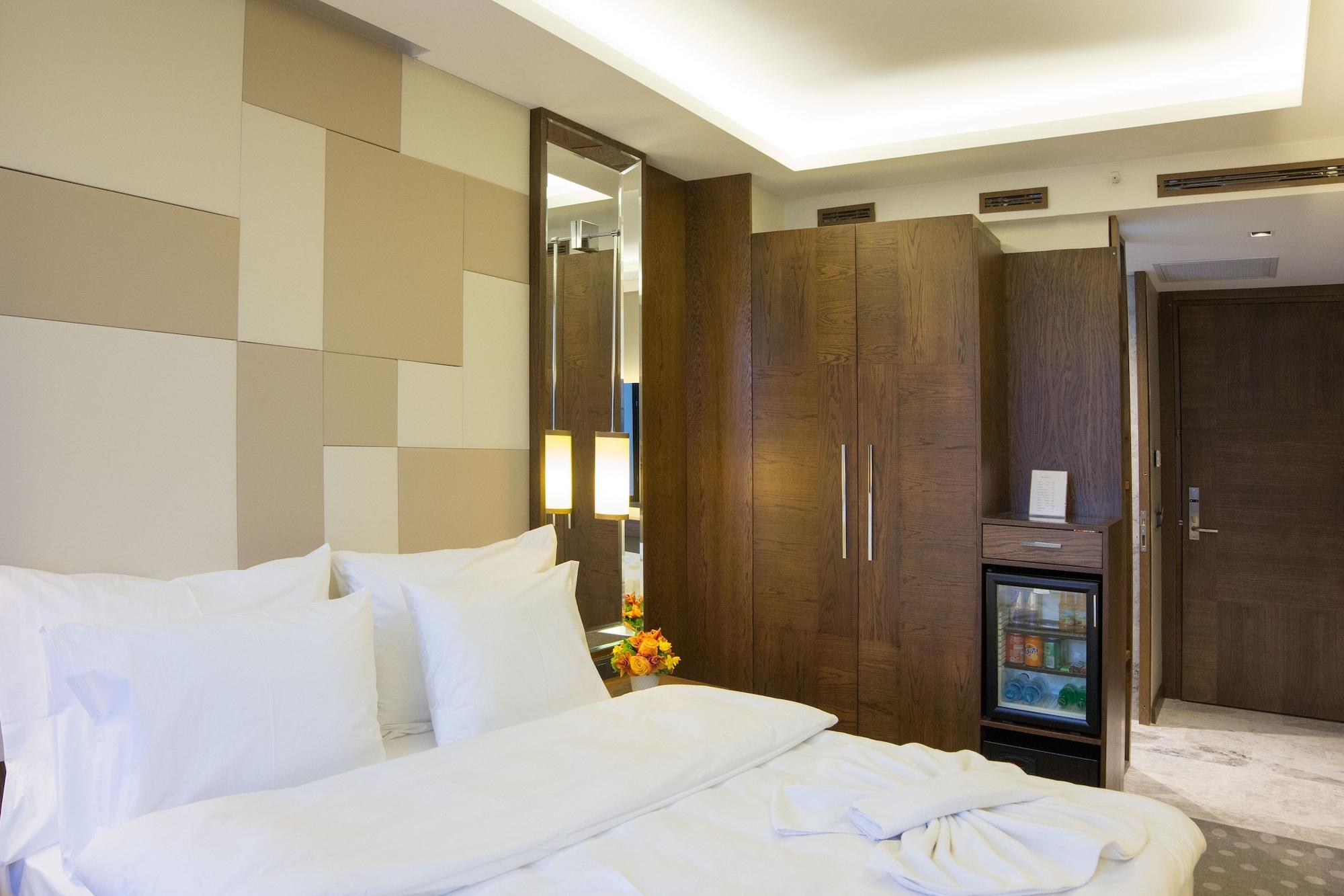 The Biancho Pera Otel
