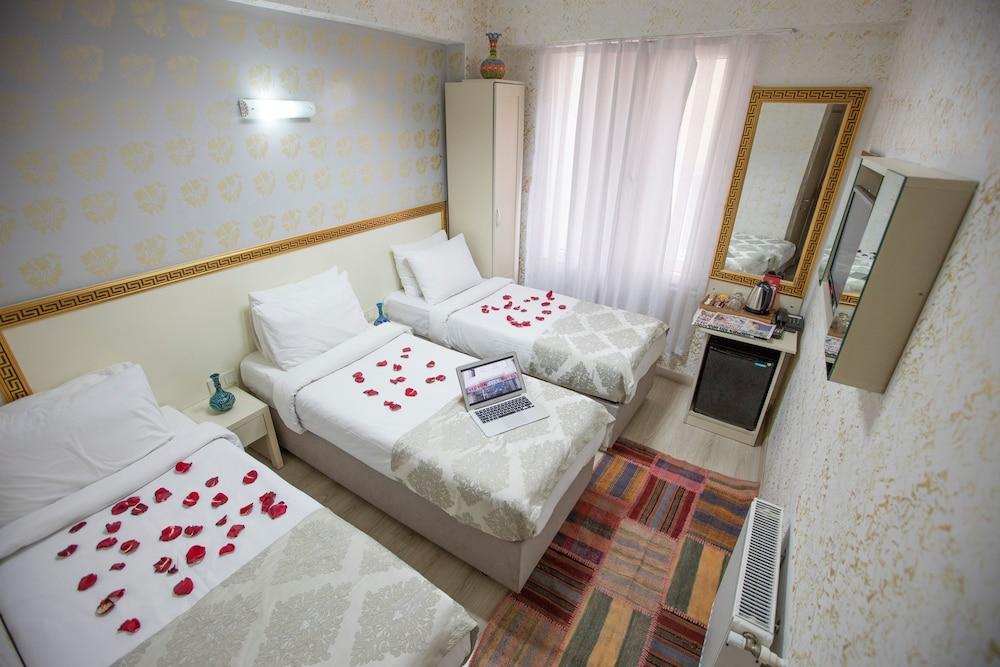 Hotel Grand Airport