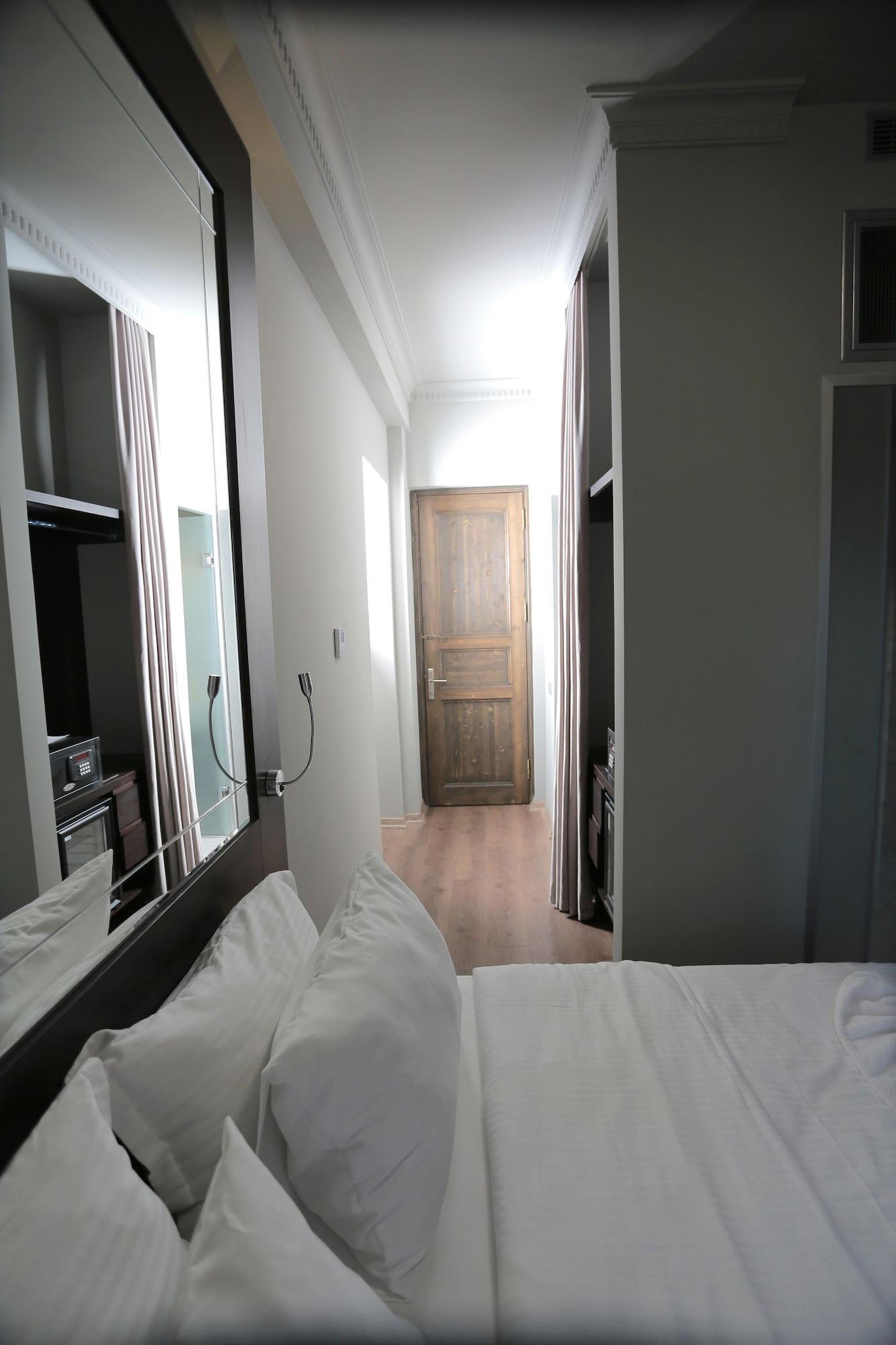Ferman Pera Istanbul