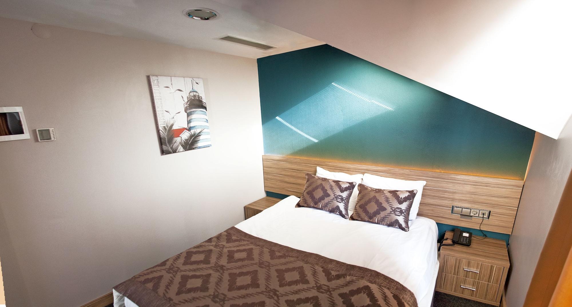 The Rise Aron Business Merter Hotel