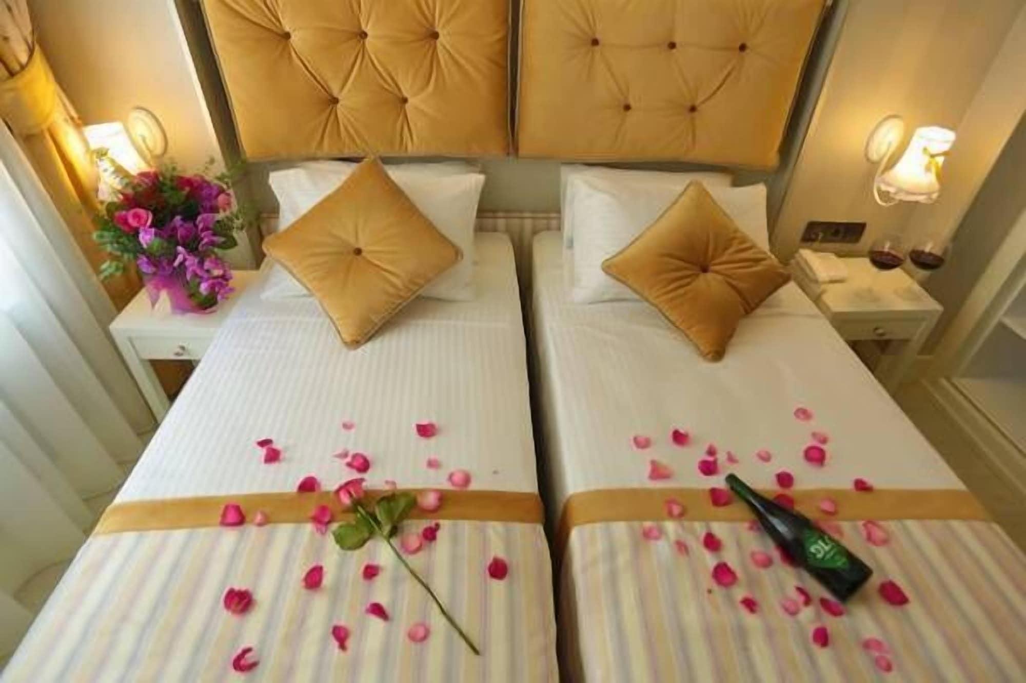 Hotel Just 3*
