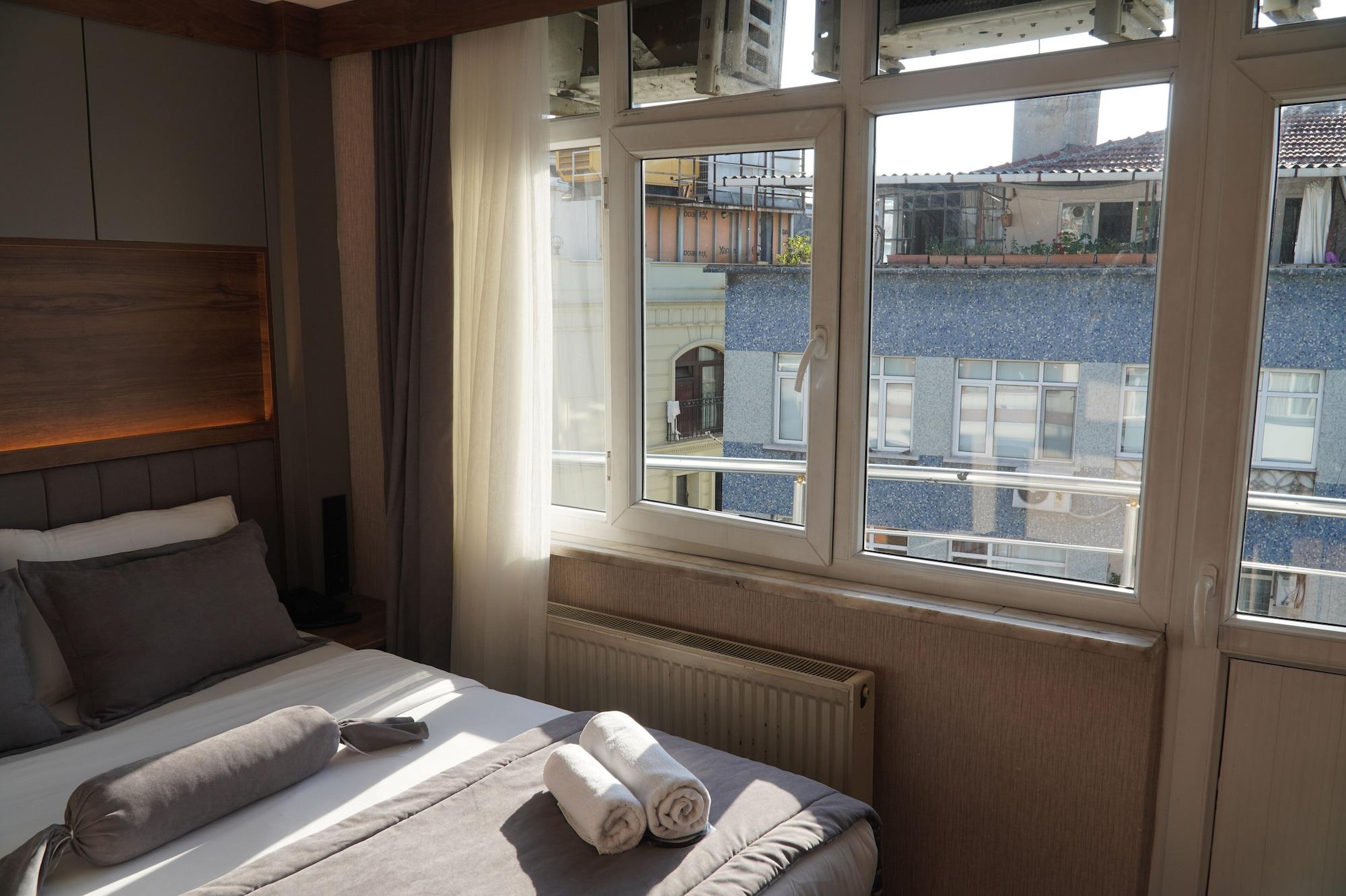 House Old Town Otel
