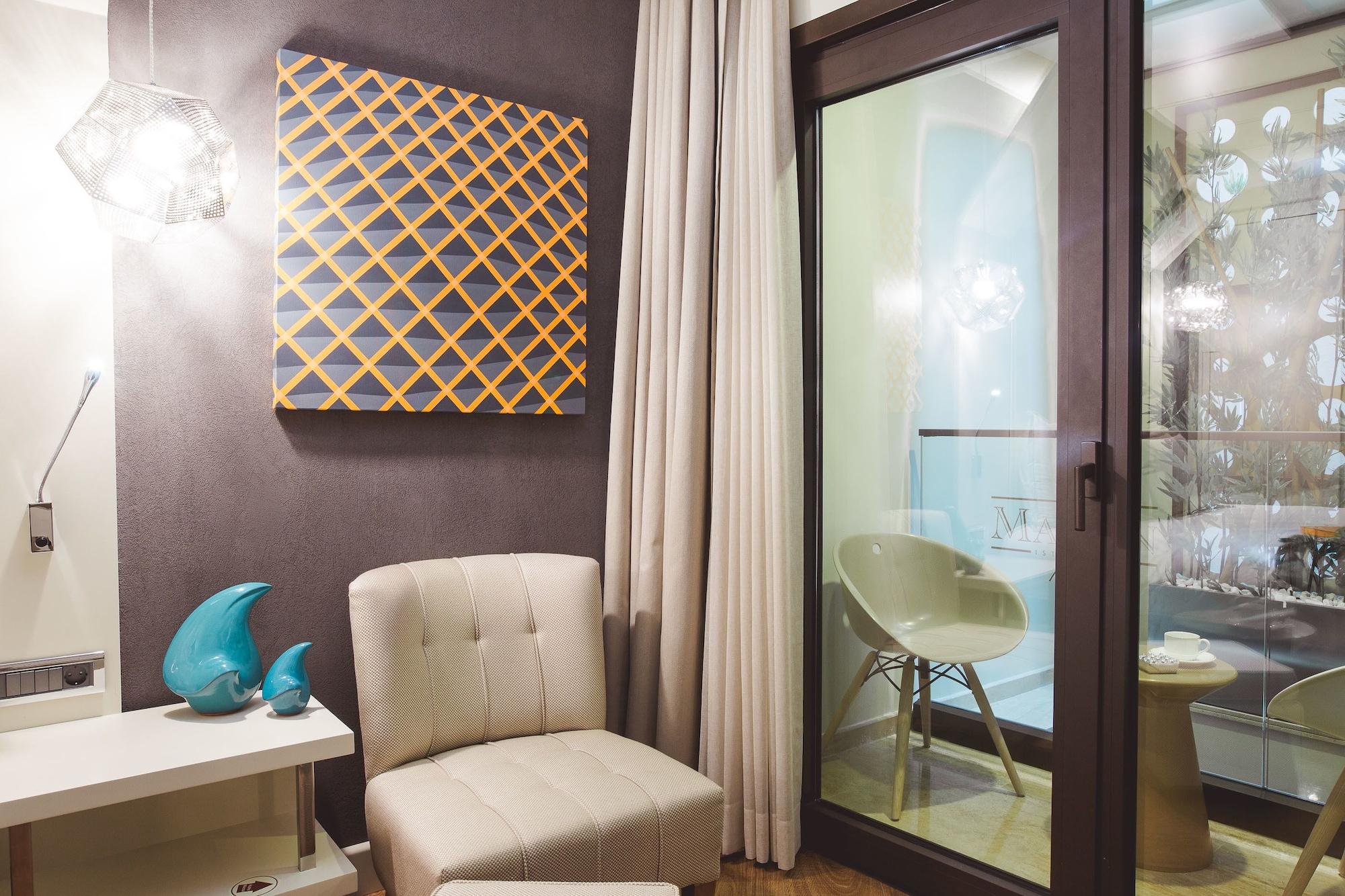 Maroon Pera Hotel 3*