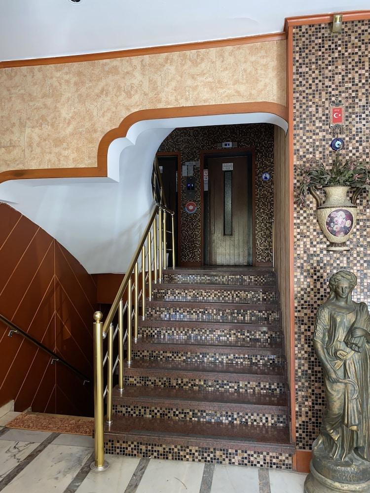 Hotel Monopol
