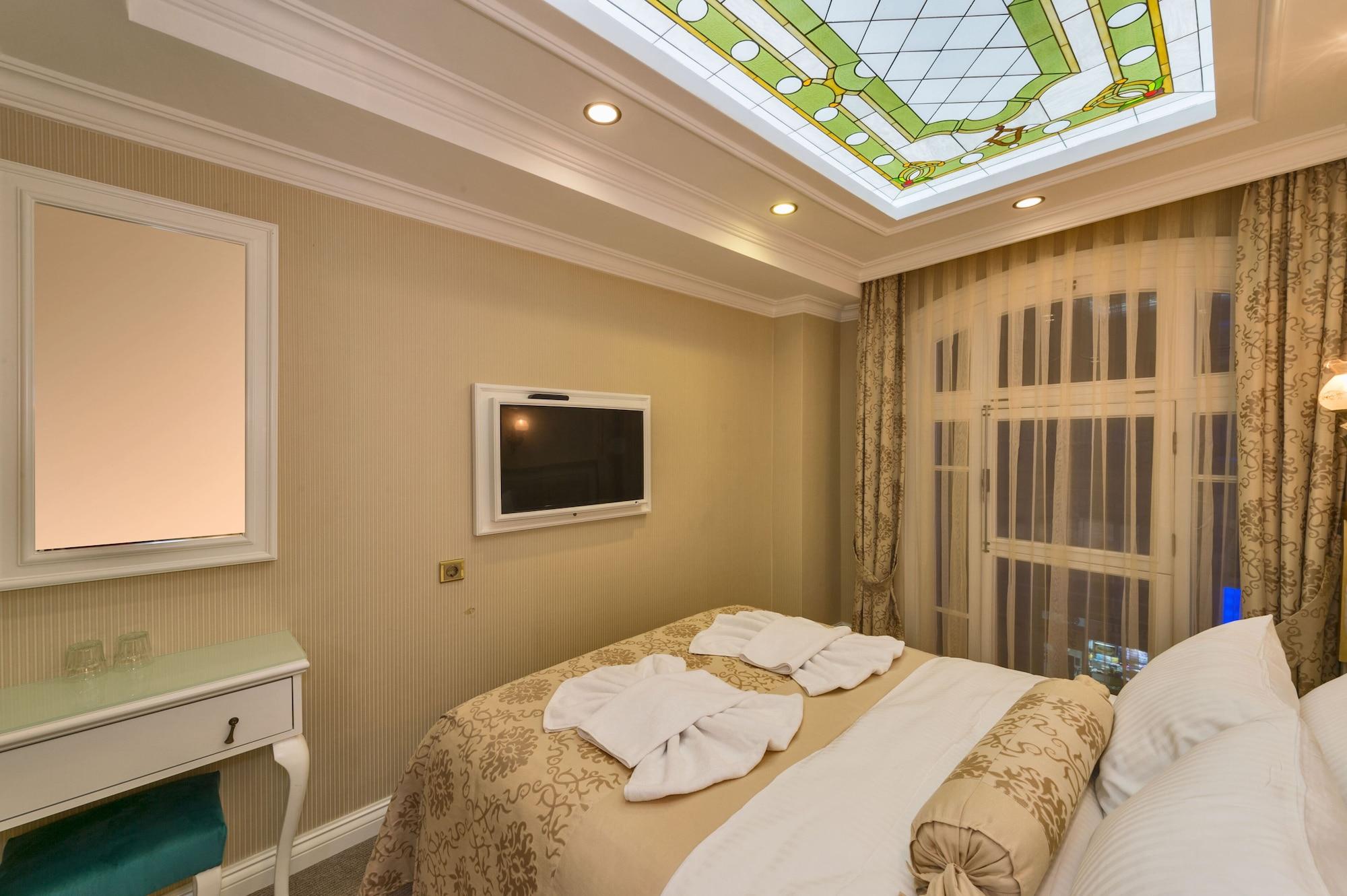 Alpek Hotel 3*