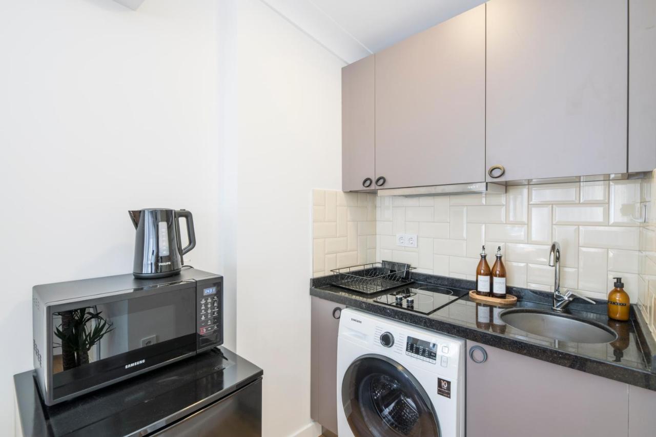Brand New Studio 500 Meters To Istiklal Street Apartment