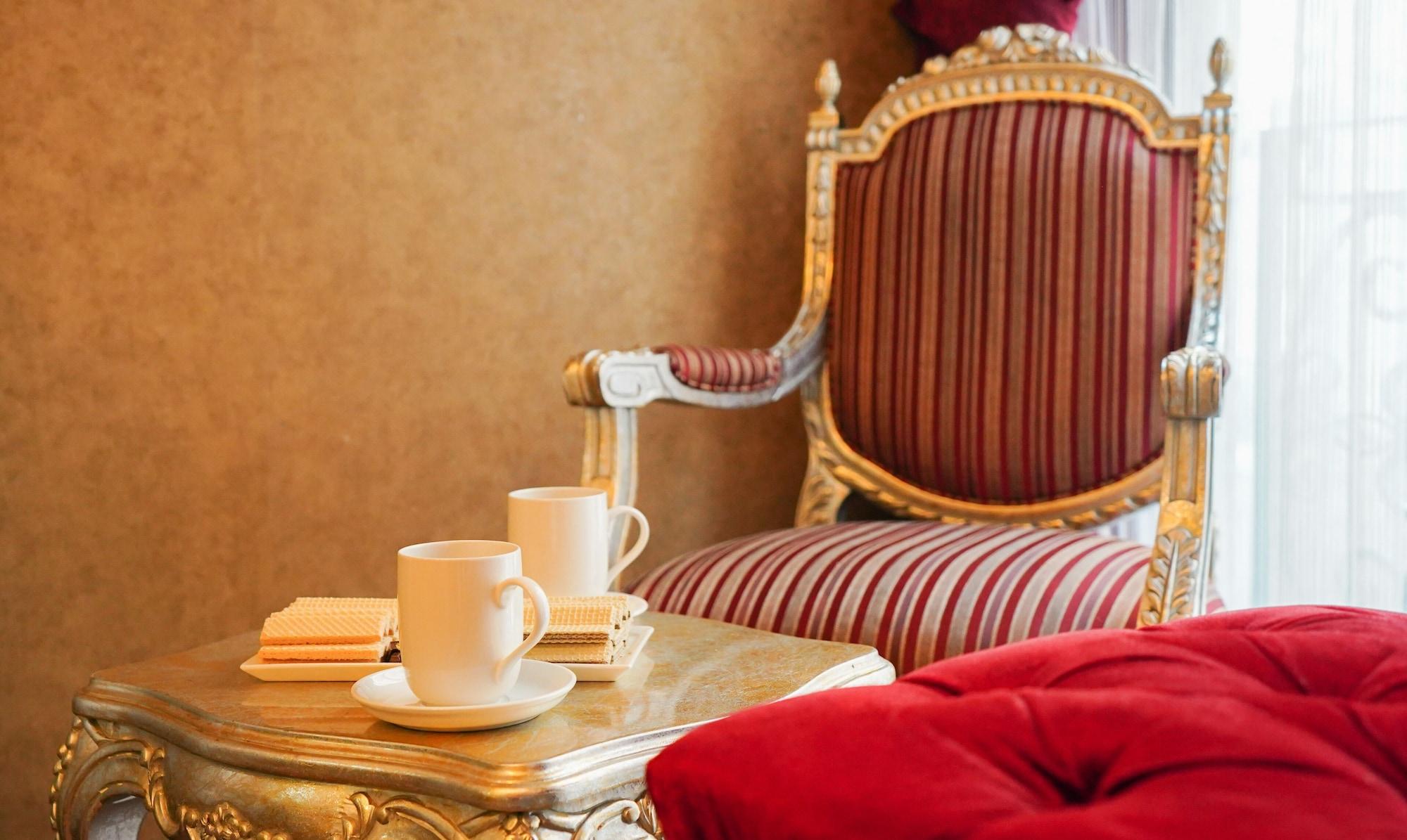 Gritti Pera & Hotel 3*