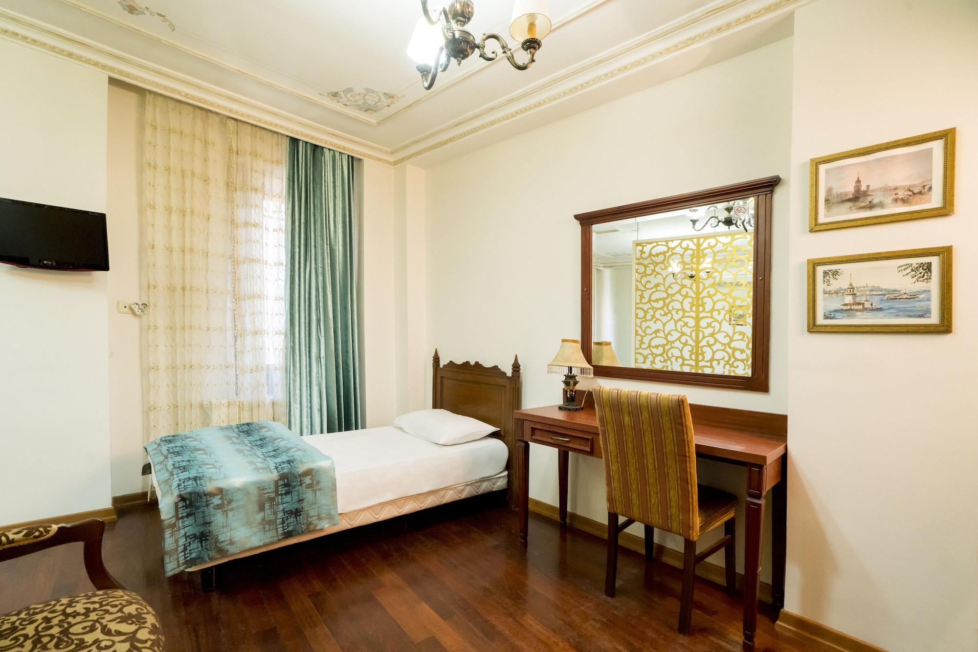 Atam Hotel 3*