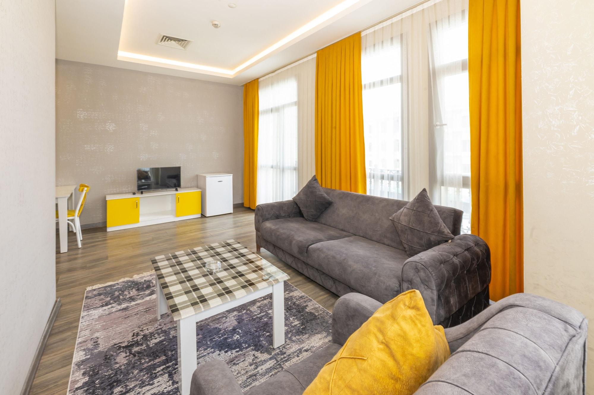 Agora Aparthotel