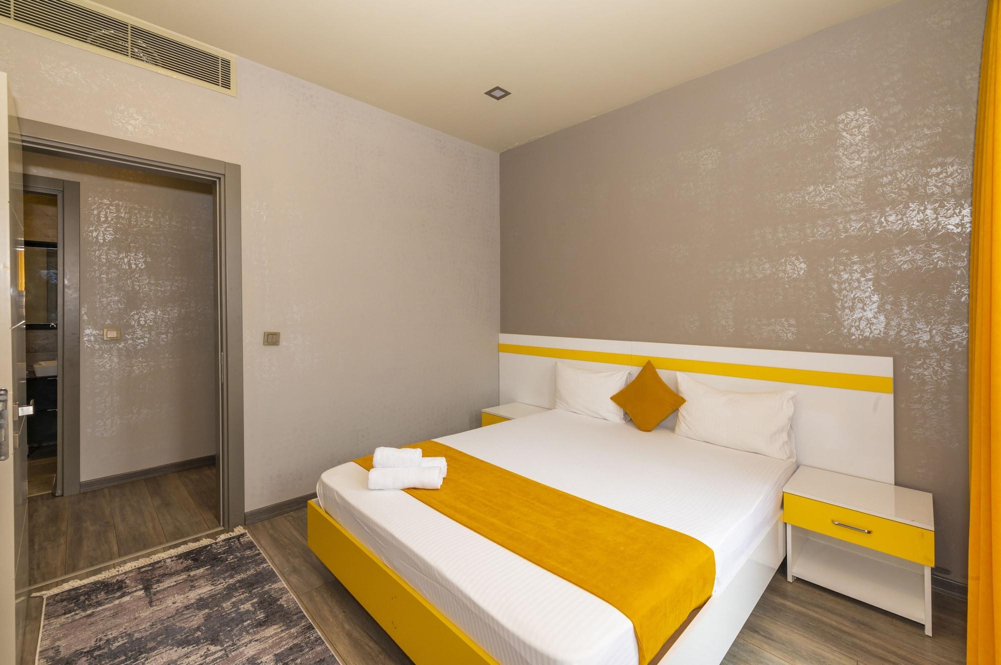 Aparthotel Agora