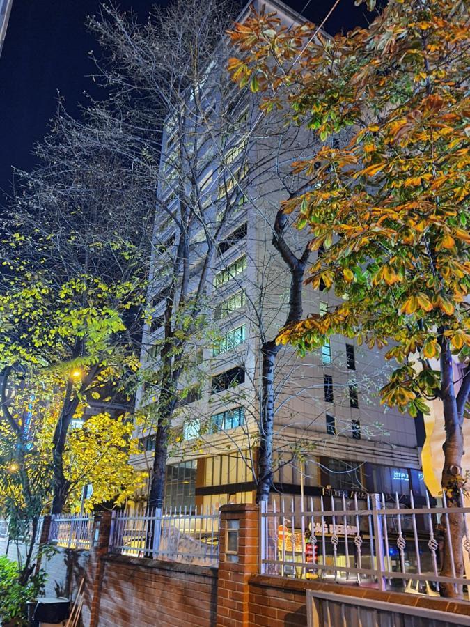 Academia Aparthotel *