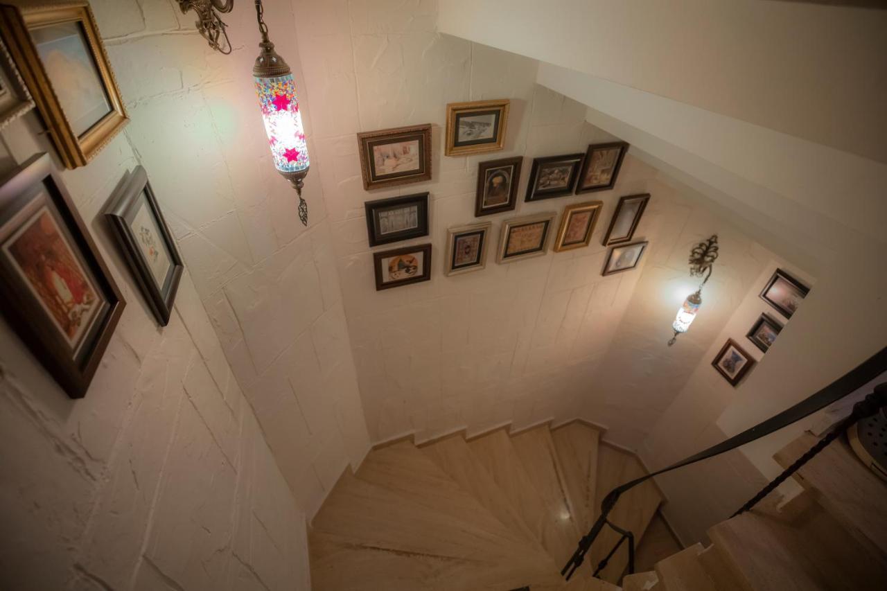 Apartment Antique Masterpiece Duplex In Besiktas *