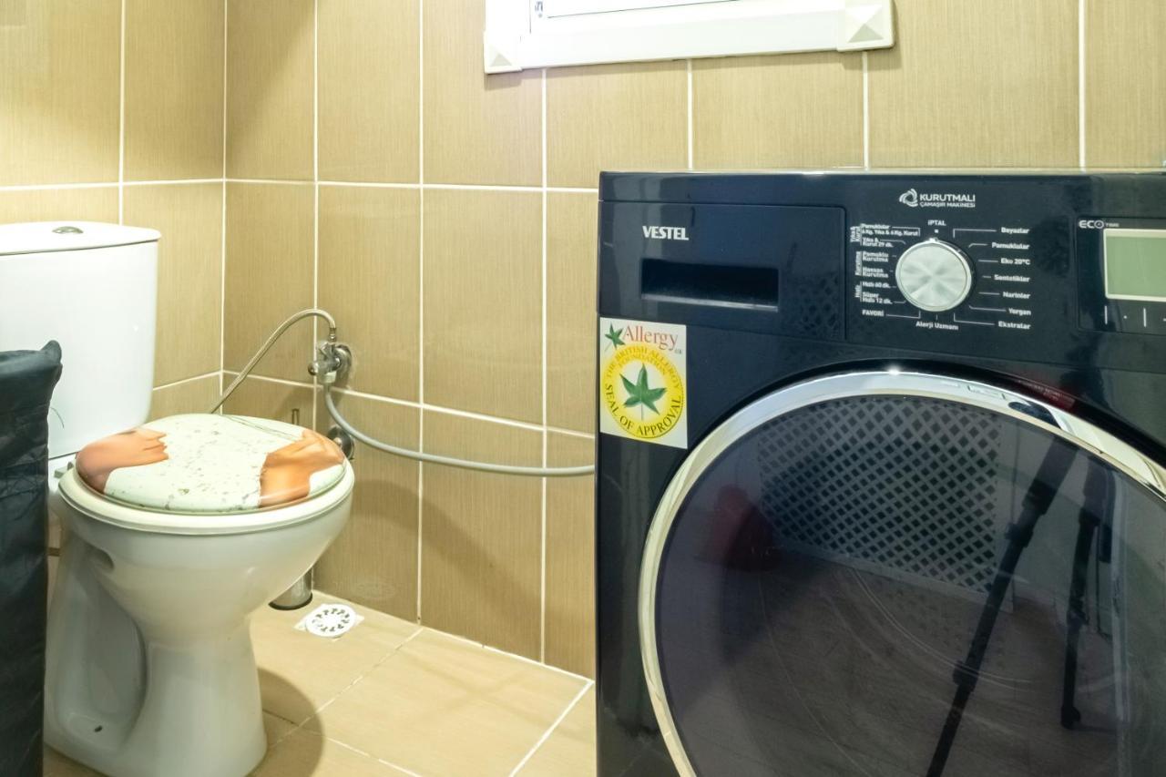 Flat With Garden Close To Coast In Uskudar Daire İstanbul