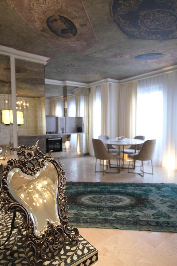 Ab Residences -cihangir Luxury Antique Apartment *