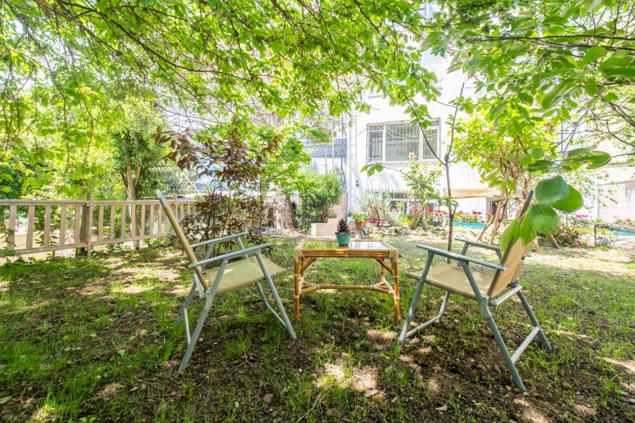 Flat With Garden Close To Coast In Uskudar Daire İstanbul