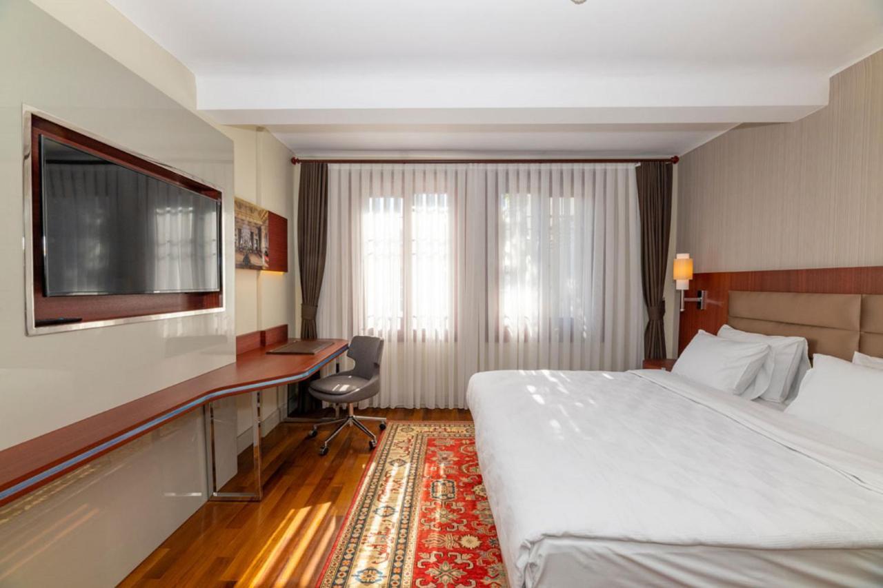Hotel Blue Gilroy 3*