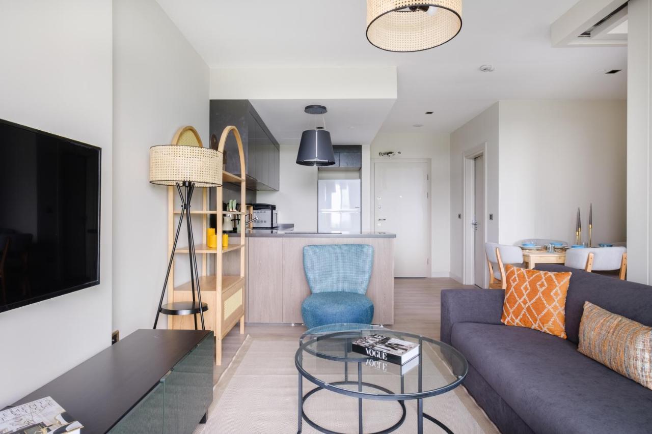 Apartment As Maslak By Newinn *