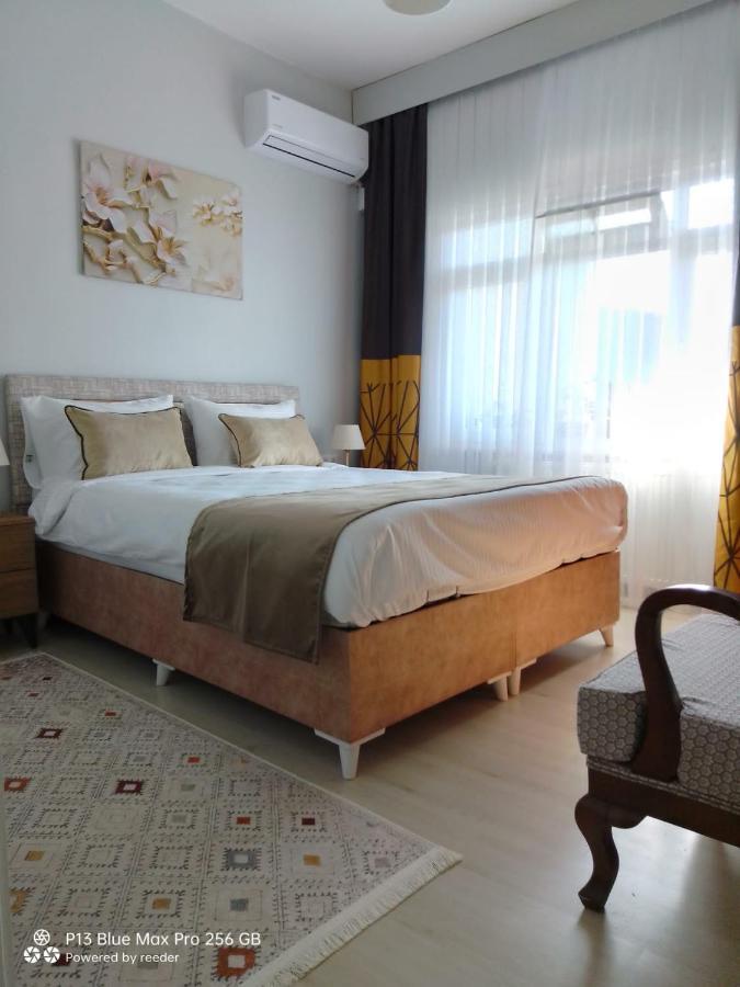 Golden Life Aparthotel