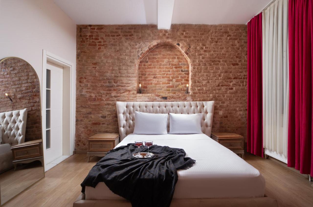 Hotel Nine