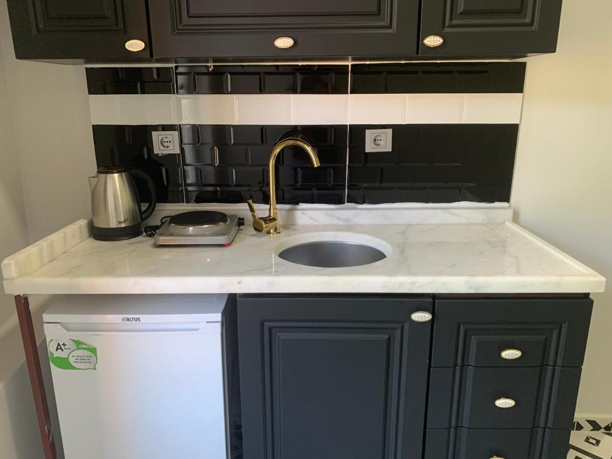 Apartment Nearby Taksim Spacious Flat With Duble Bed Istanbul
