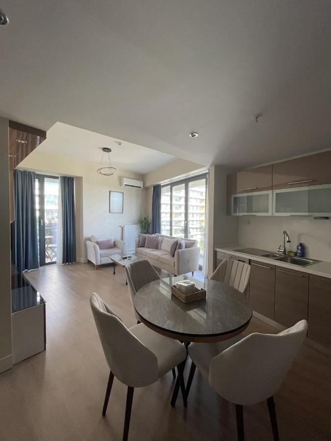 Brand-new 3-bedroom With Terrace Near Mall Of - Batisehir 36 Apartamento *