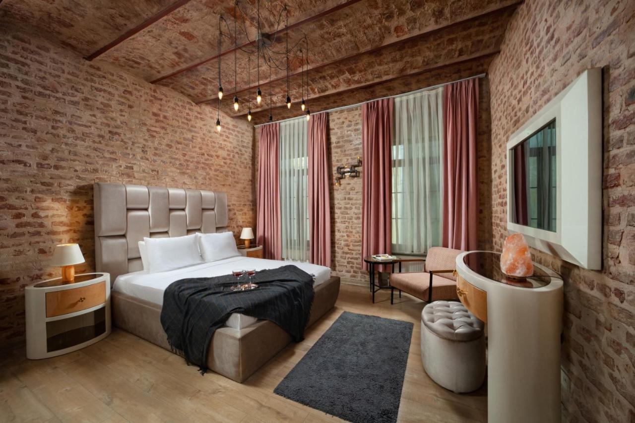 Hotel Nine 3*