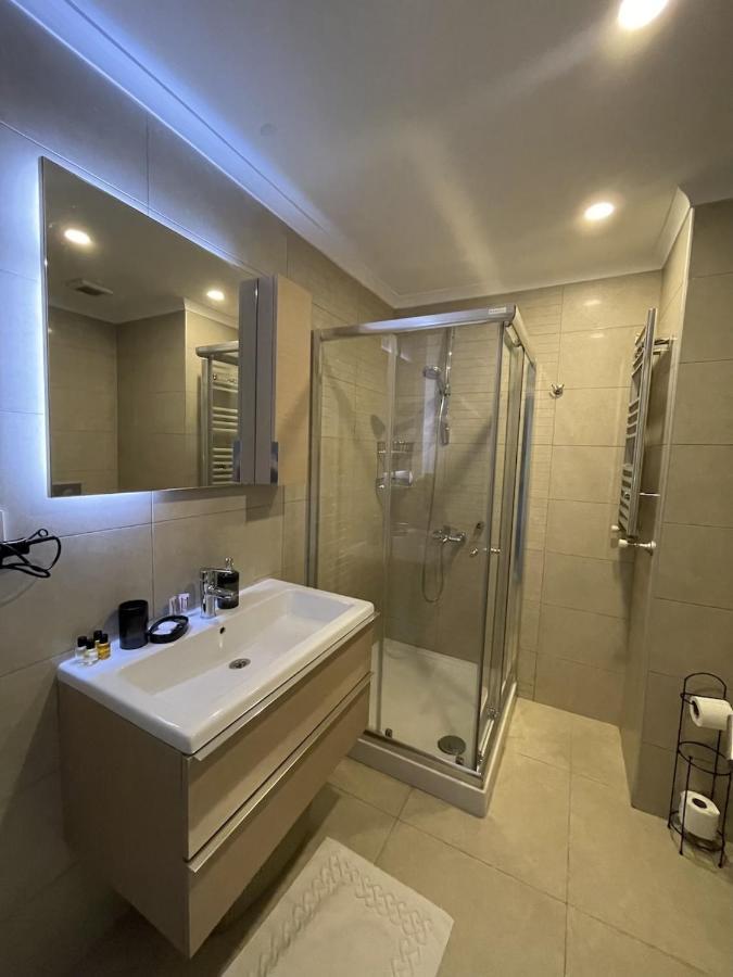 Apartamento Brand-new 3-bedroom With Terrace Near Mall Of - Batisehir 36 Istambul