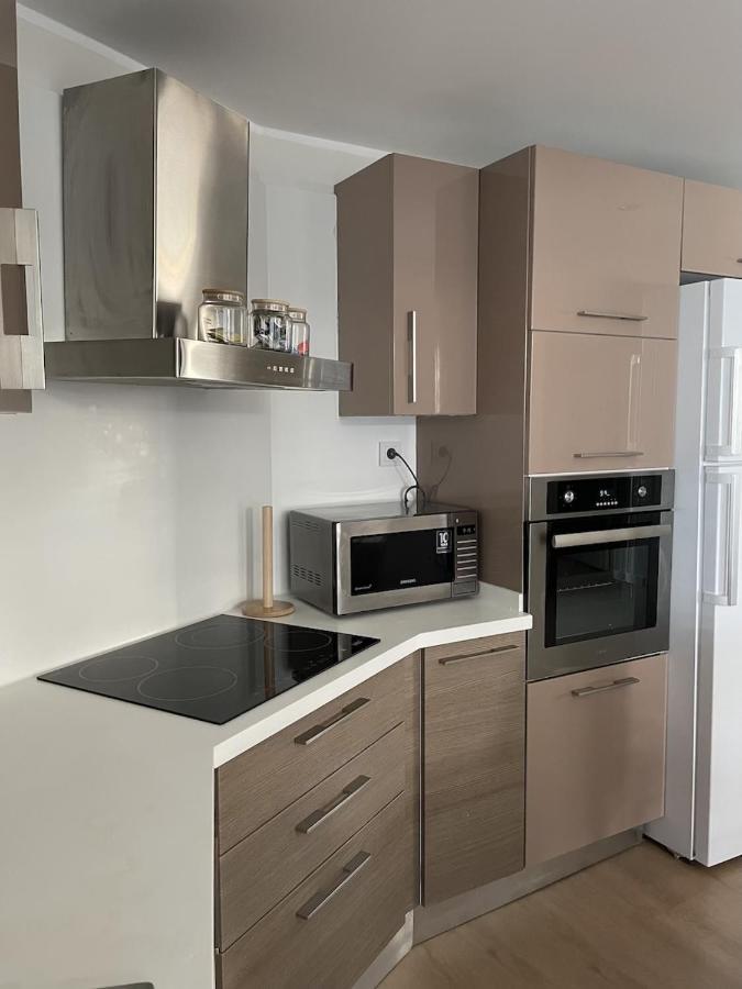 Apartamento Brand-new 3-bedroom With Terrace Near Mall Of - Batisehir 36 Istambul