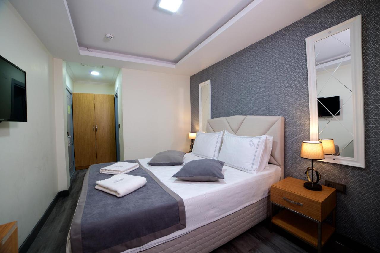 Hotel Almina 3*