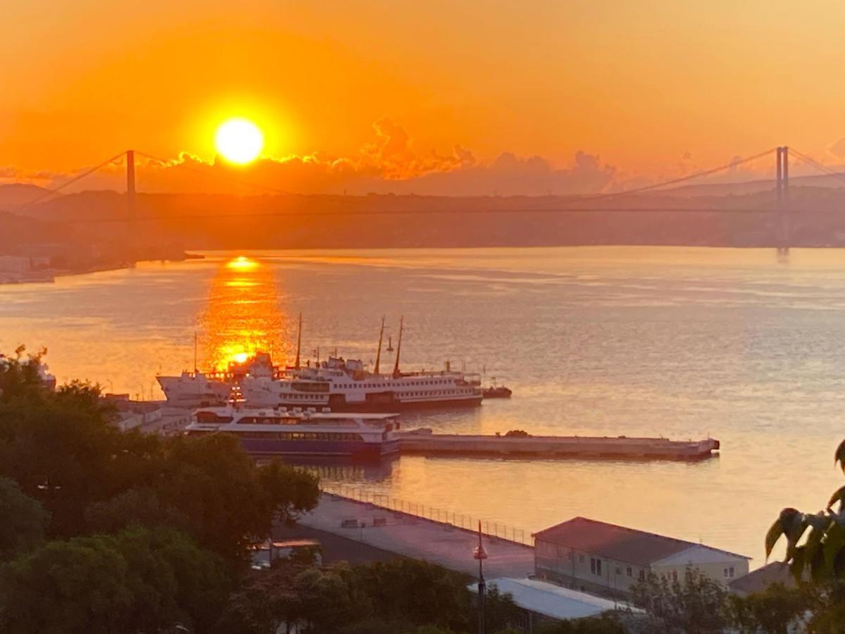 Simey Bosphorus