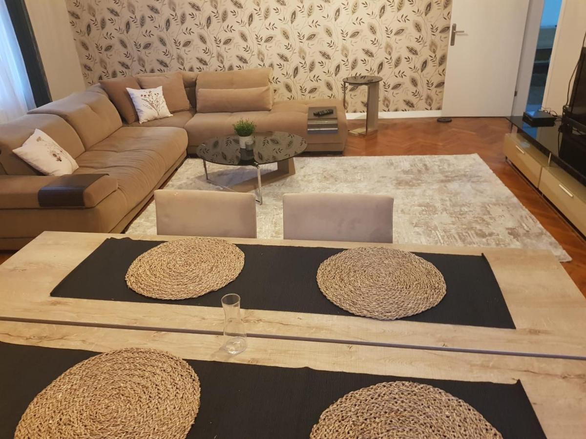Apartment 5 Minutes To Subway Istanbul