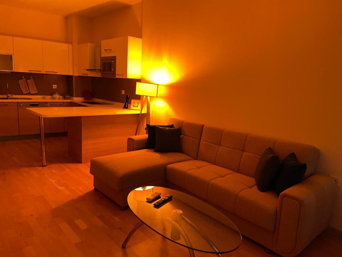 Kozza Park, Next To Akbati Shopping Mall And Tennis Academy Istanbul