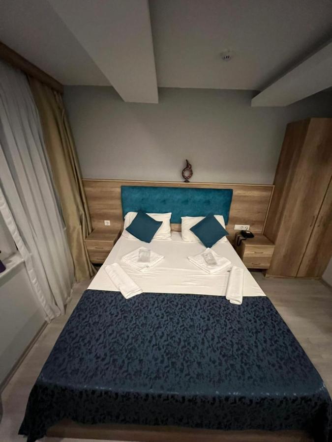 Destinia Pera Hotel
