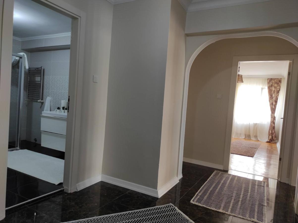 5 Minutes To Subway Apartment Istanbul