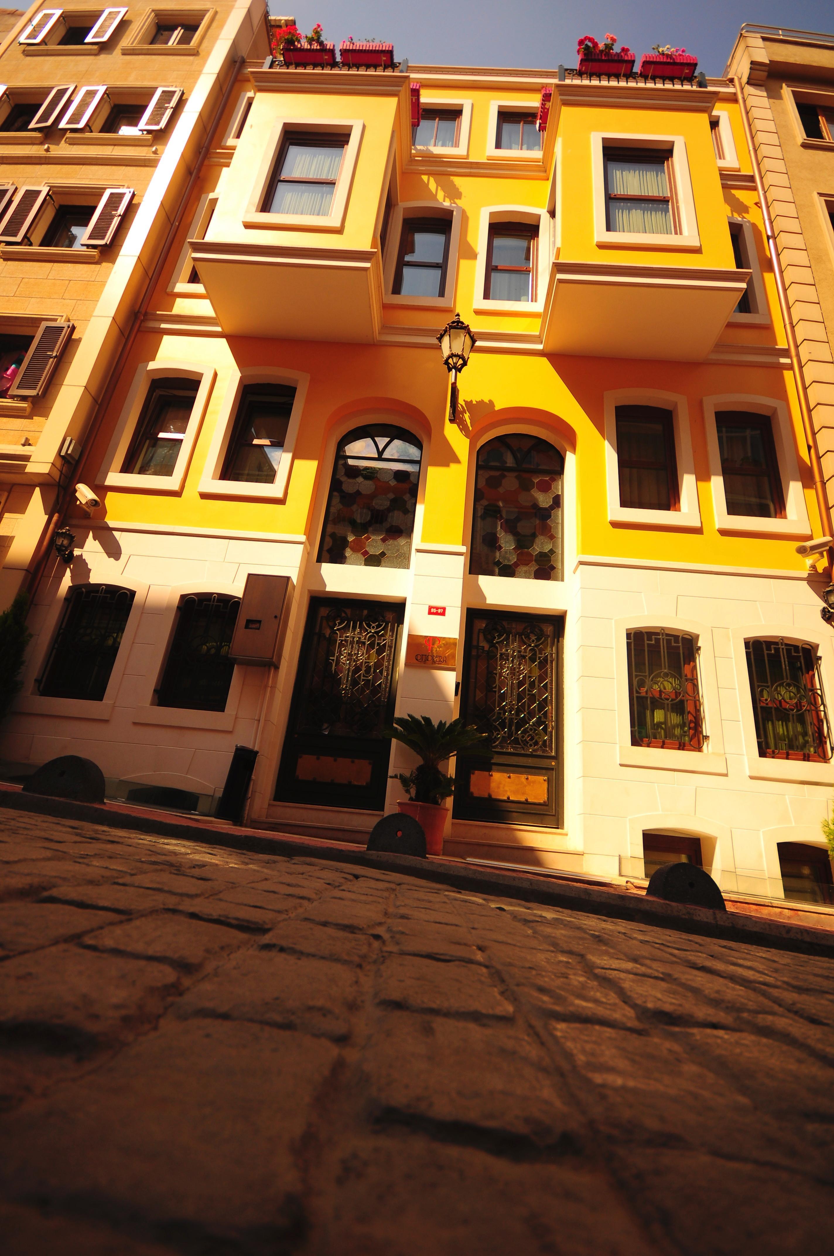 Ottopera (adults Only) 3*