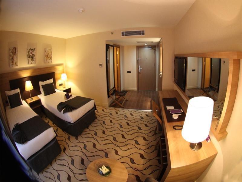 Listana Hotel 4*