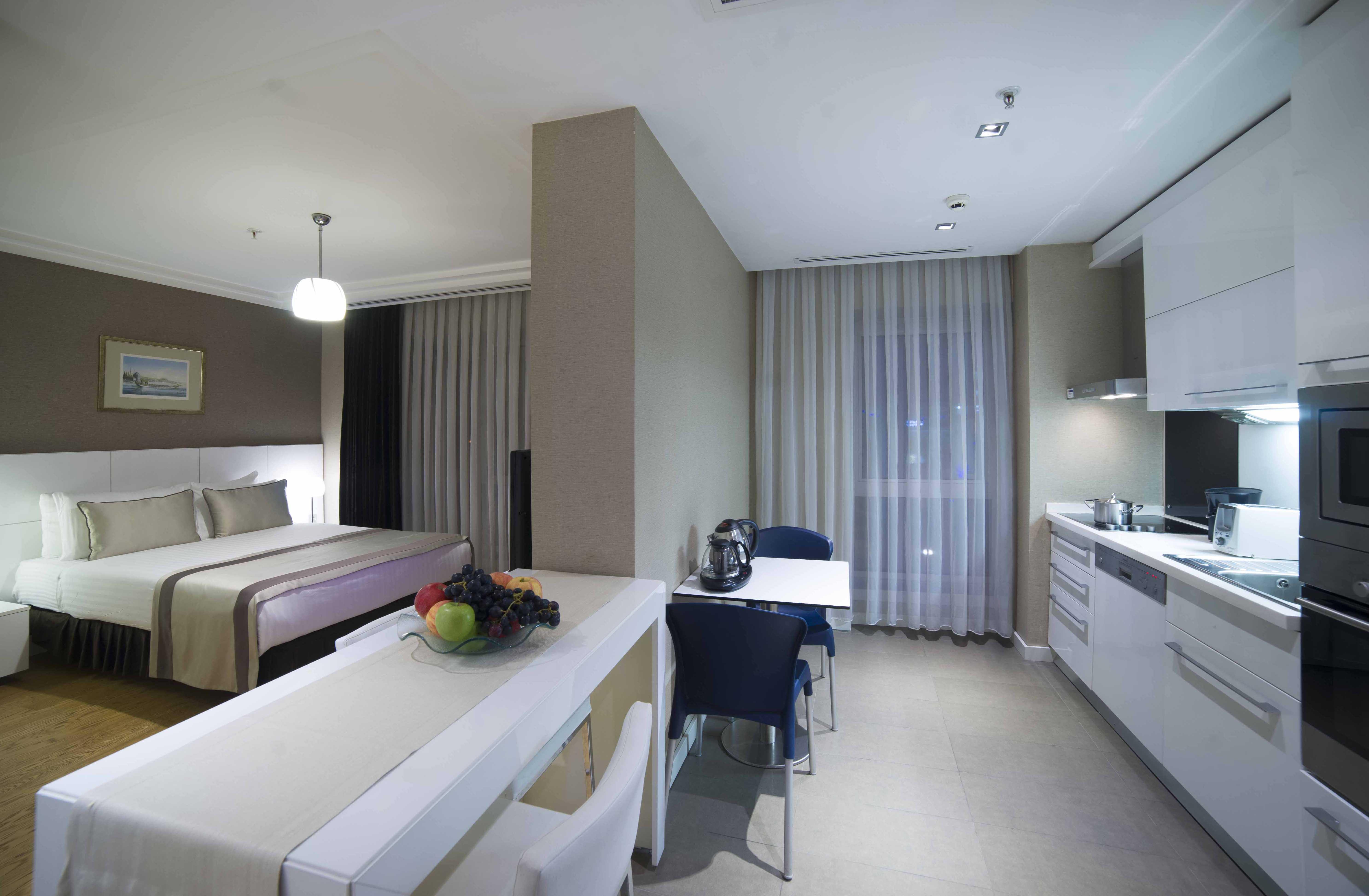 Otel Radisson Residences Avrupa Tem 4*