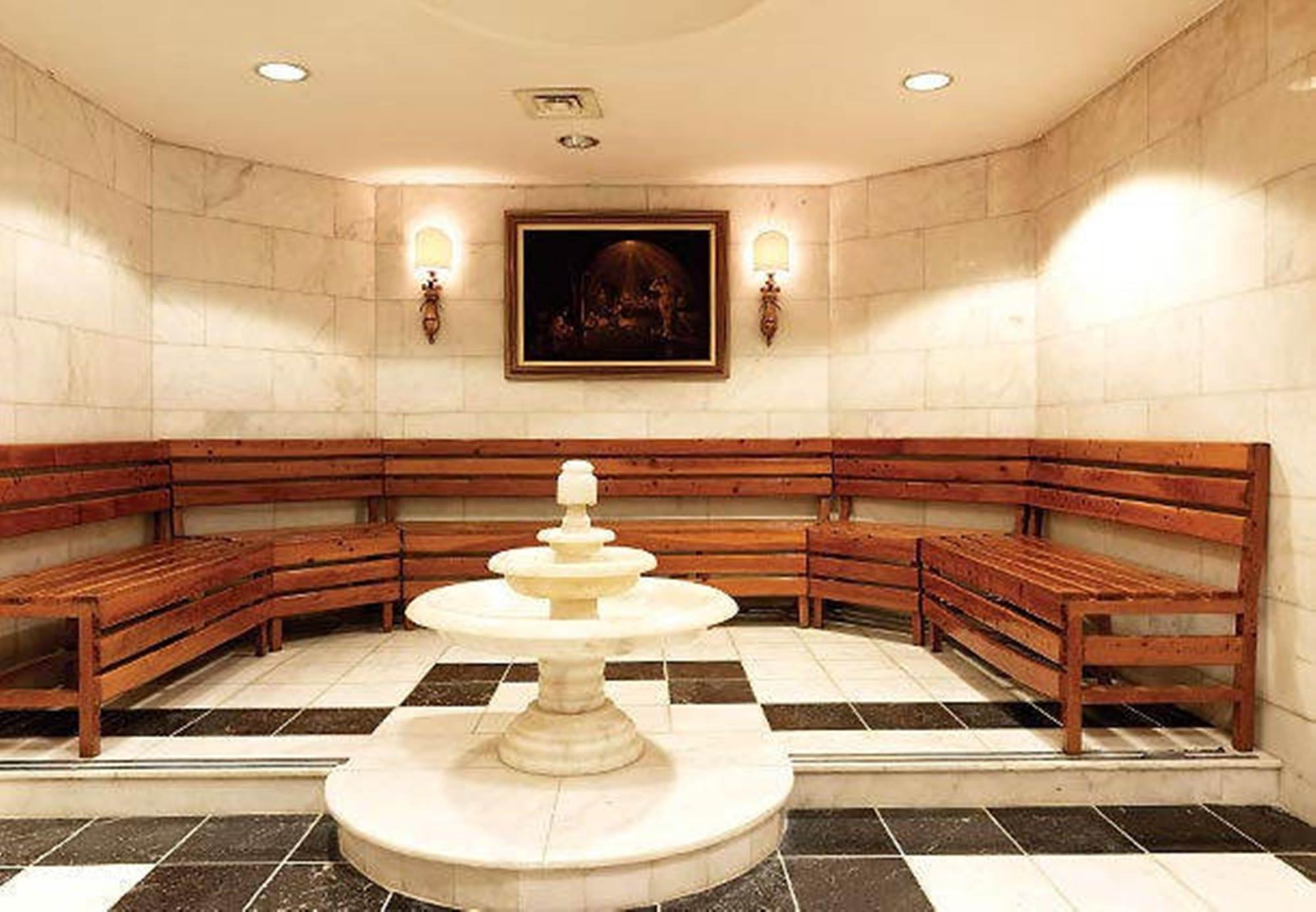 Renaissance Polat Hotel 5*