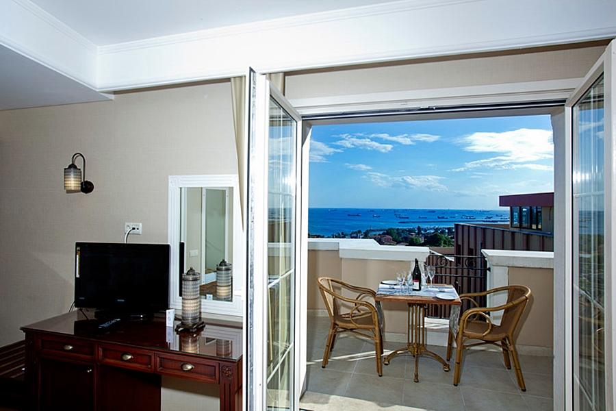 Hotel Recital 3*