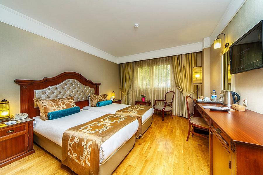 Hotel Recital