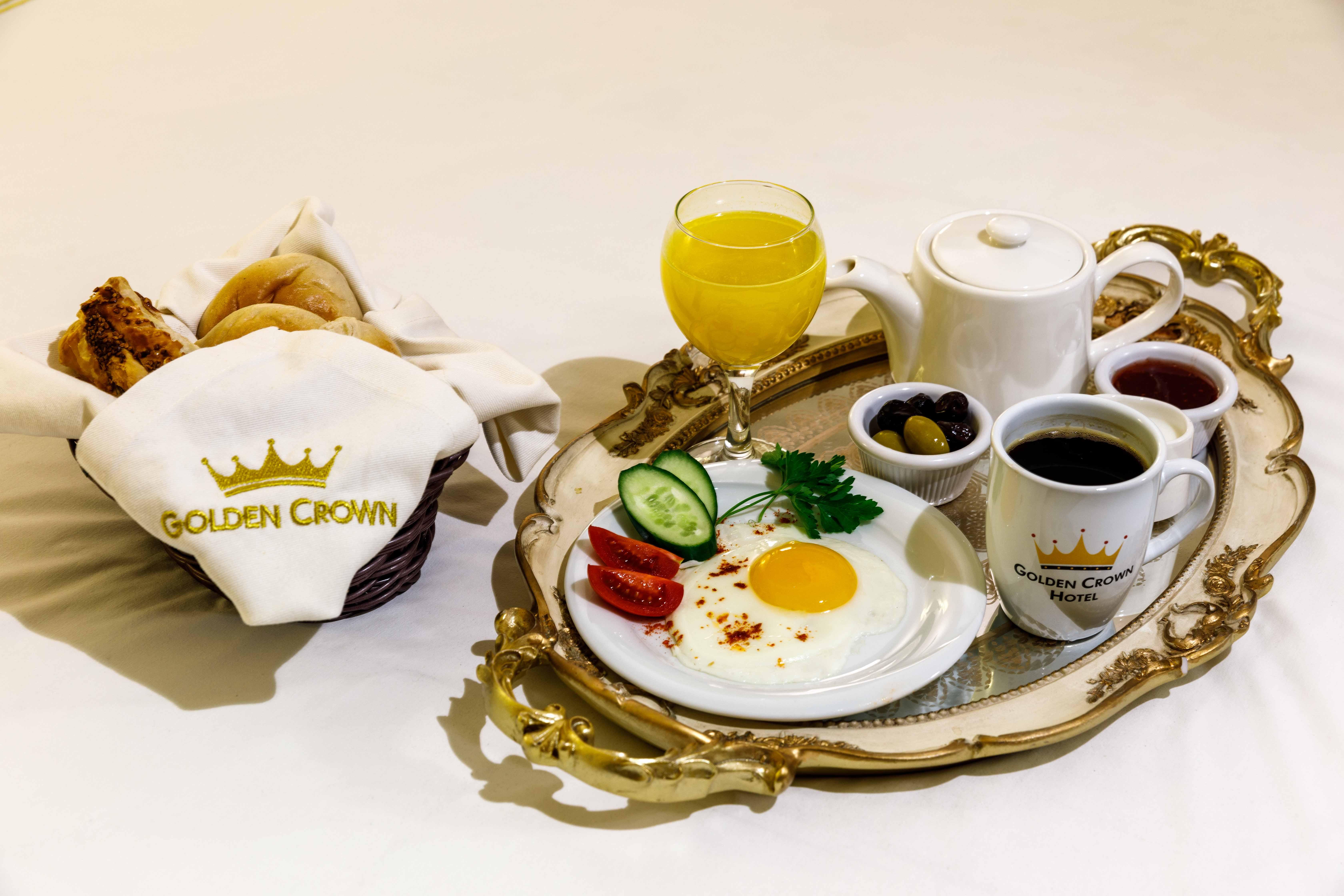 Golden Crown Hotel 3*