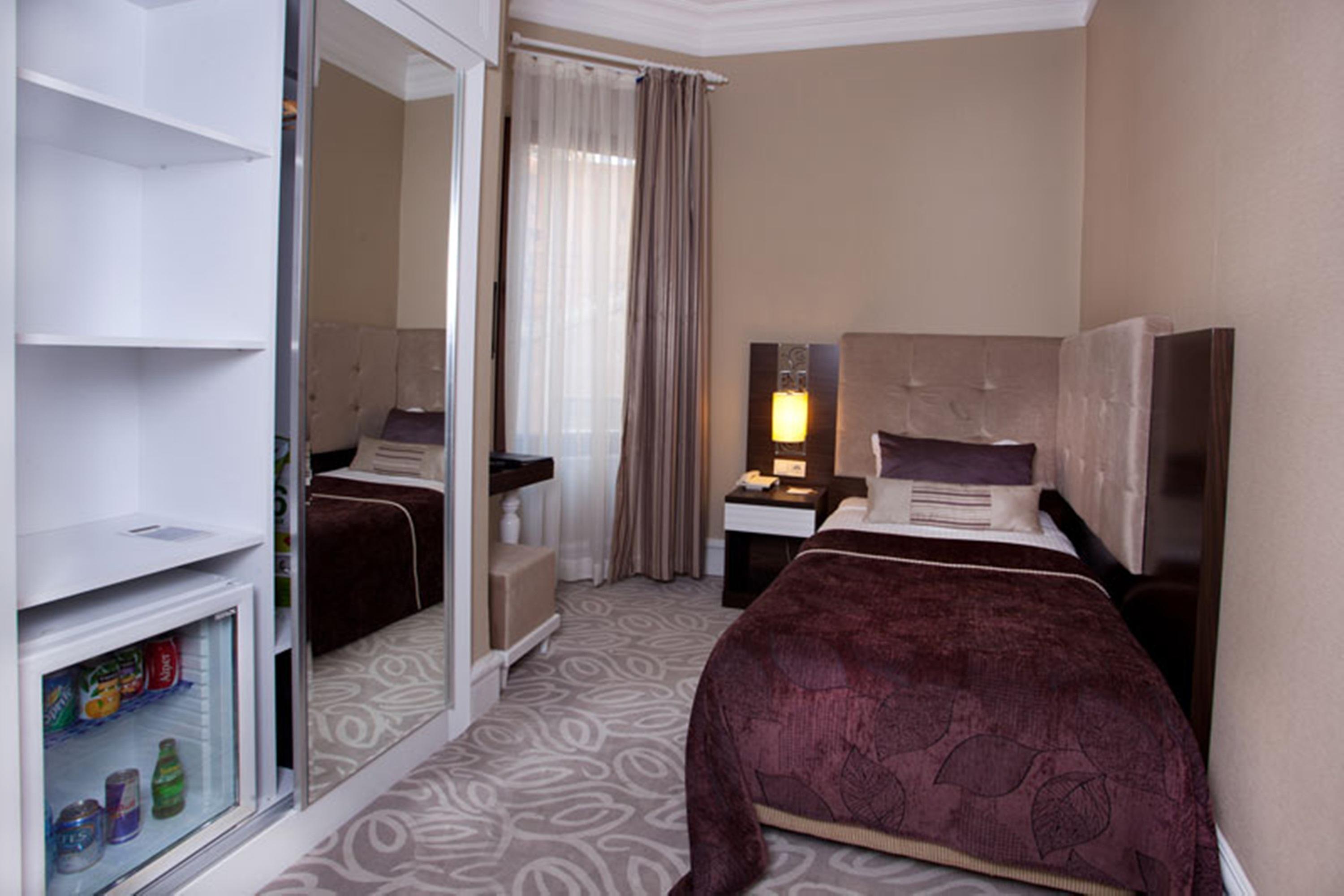 Center Taksim 4*